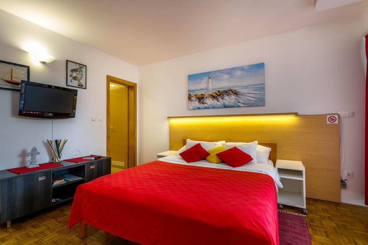 Studios Nada Krk Town Extérieur photo