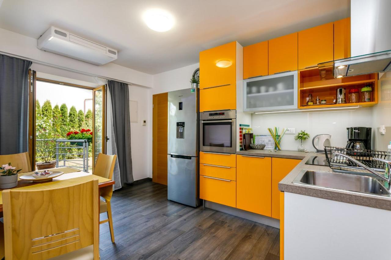 Studios Nada Krk Town Extérieur photo