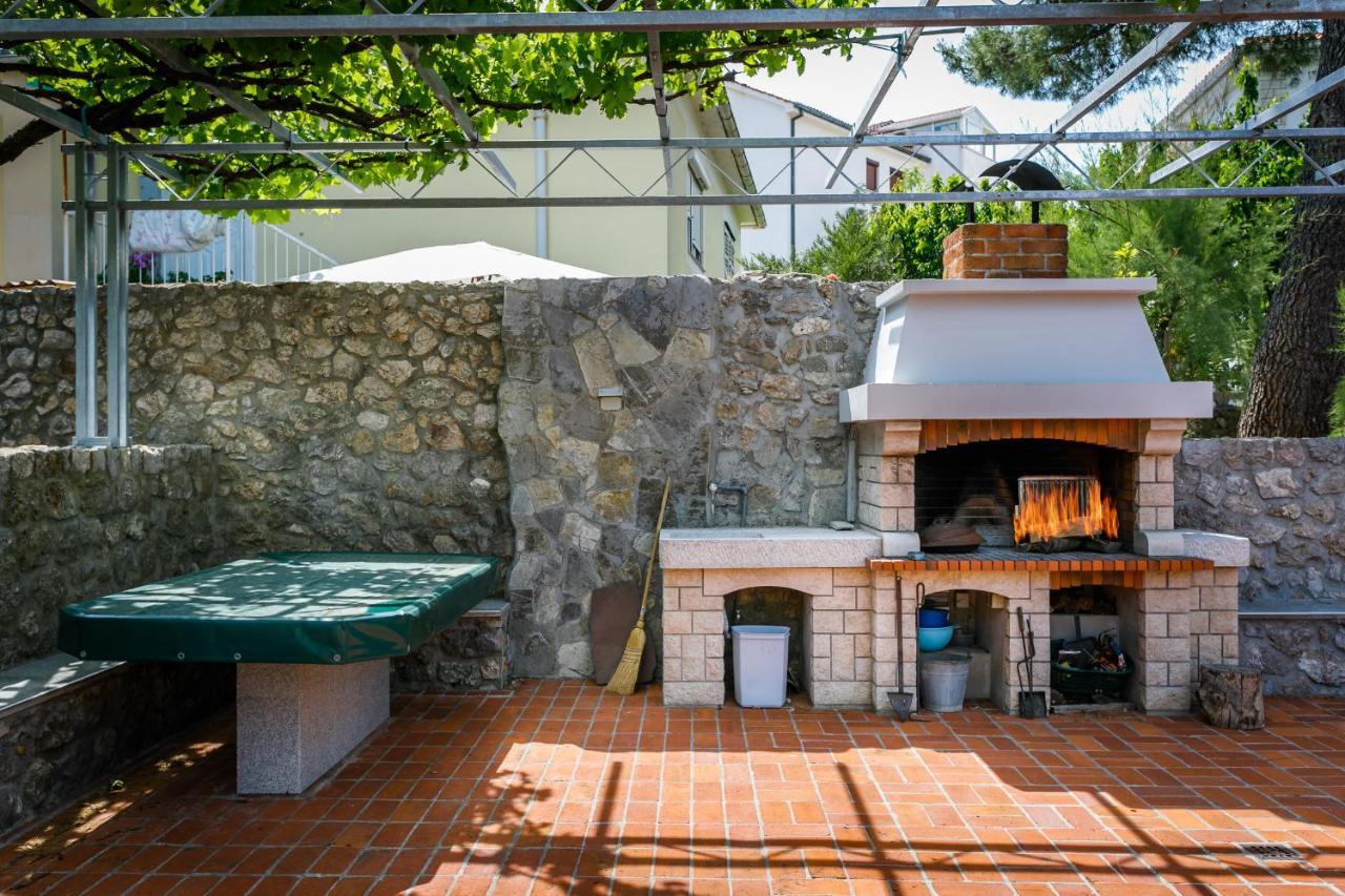 Studios Nada Krk Town Extérieur photo