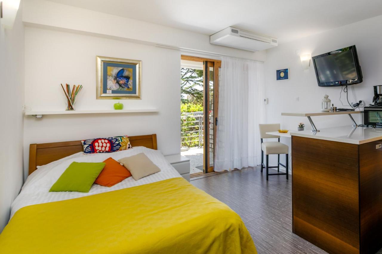 Studios Nada Krk Town Extérieur photo