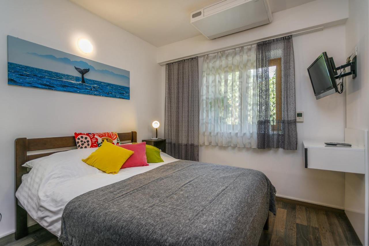 Studios Nada Krk Town Extérieur photo