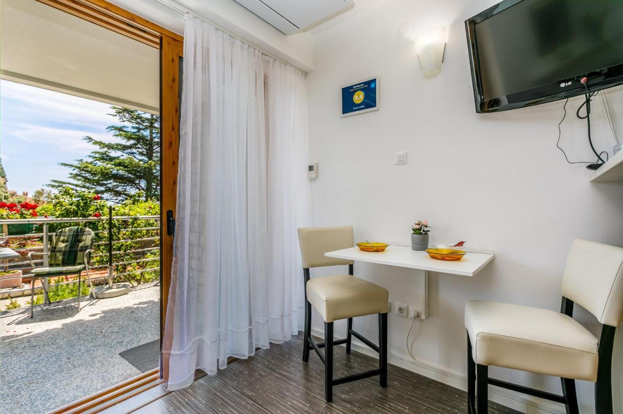 Studios Nada Krk Town Extérieur photo
