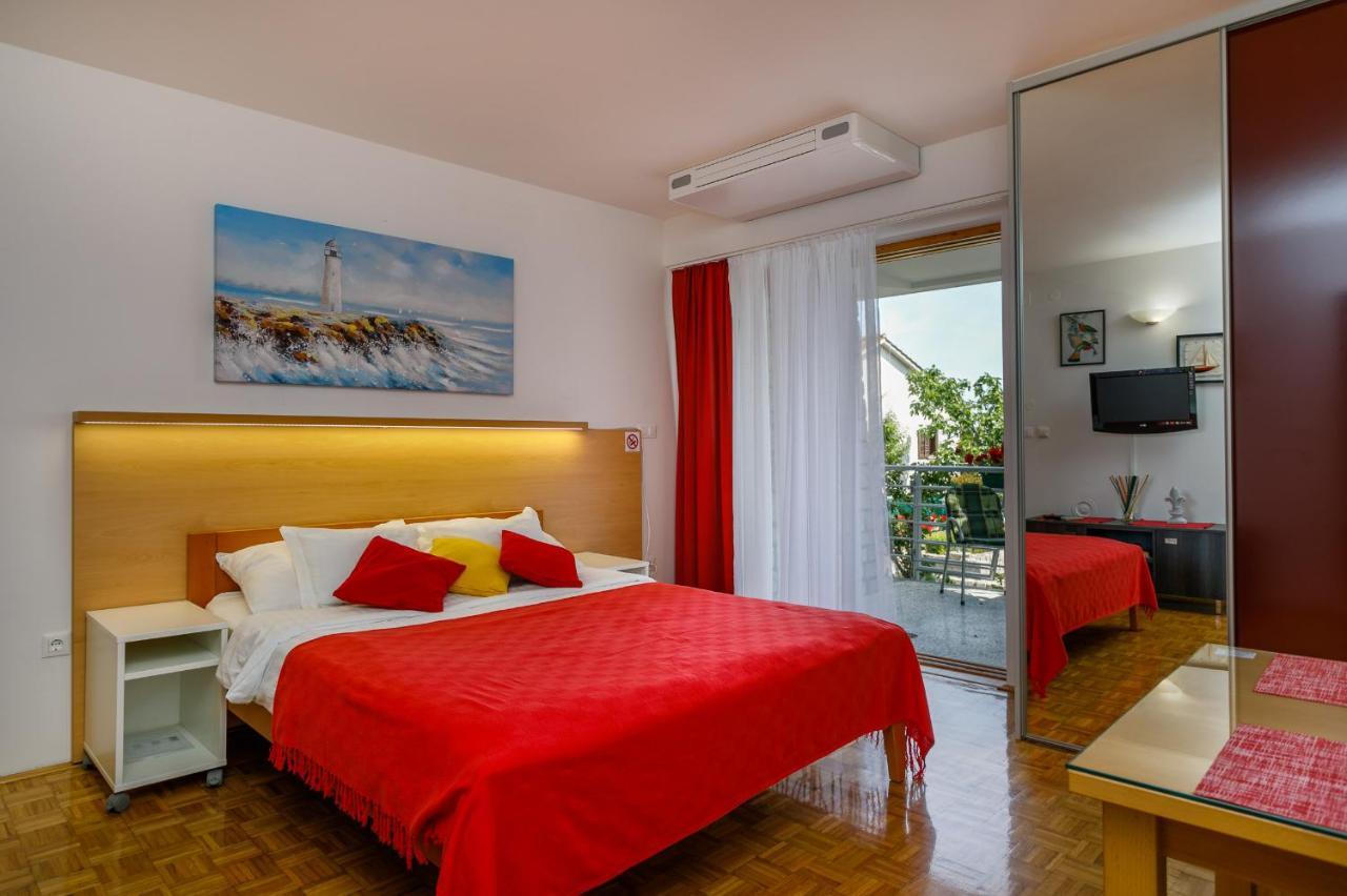 Studios Nada Krk Town Extérieur photo